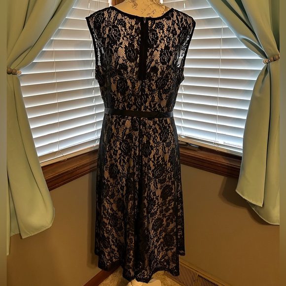 PinkBlush Lace Overlay Tie Accent Maternity Dress - Picture 6 of 9